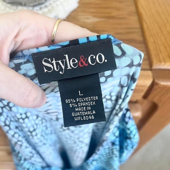 Y2K Style & Co Asymmetrical Blue Patterned Blouse - Picture 6 of 6